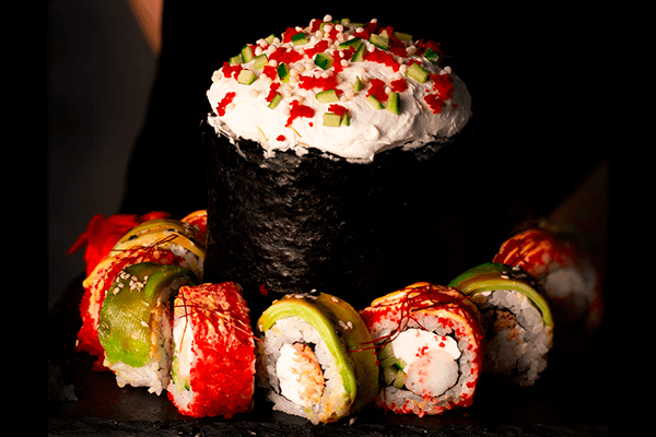 Святковий сет Паска в Ролланд Суші Миколаїв